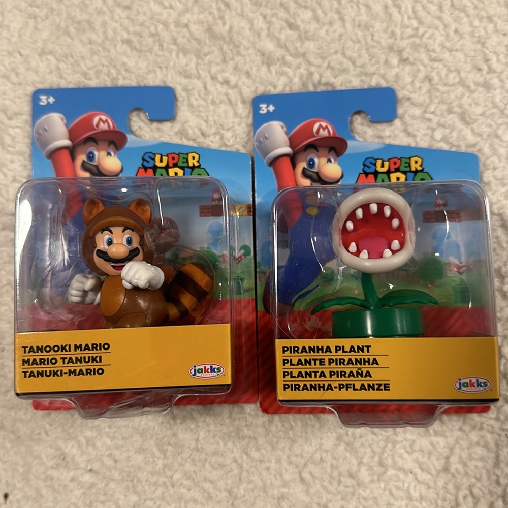 super Mario Tanooki mario and Piranha plant figures new